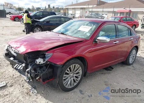 2012 Chrysler 200 Limited z USA, uszkodzony, nr VIN 1C3CCBCB7CN306069